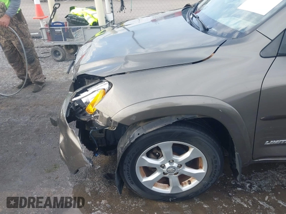 2009 Toyota RAV4 z VIN 2T3ZF31VX9W007161, wystawiony jako IAAI lot #41360511 z przebiegiem 79 216 mil mil oraz . Historia ofert i sprzedaży dostępna na DreamBid. Obrazek 18.