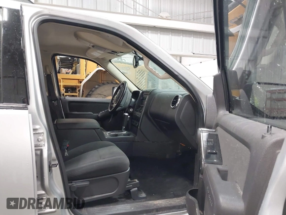 2010 Ford Explorer with VIN 1FMEU7D80AUA82093, listed as a IAAI auction lot 41538983 with 102,011 mi miles and . Bid and sale history available at DreamBid. Image 5.