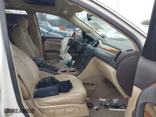 2008 Buick Enclave CXL with VIN 5GAER23748J239977, listed as a IAAI auction lot 41369218 with 178,747 mi miles. Bid and sale history available at carsss.com. Image 5.