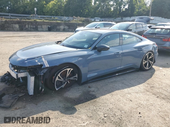 2022 Audi e-tron GT Premium Plus z VIN WAUCJBFW2N7004693, wystawiony jako Copart lot #68906384 z przebiegiem Nie podano mil oraz Szkody całkowita. Historia ofert i sprzedaży dostępna na DreamBid. Obrazek 1.