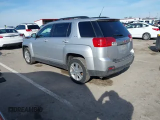 2012 GMC Terrain SLE-2 z VIN 2GKALSEKXC6355632, wystawiony jako IAAI lot #41483807 z przebiegiem 225 482 mil mil oraz . Historia ofert i sprzedaży dostępna na DreamBid. Obrazek 3.