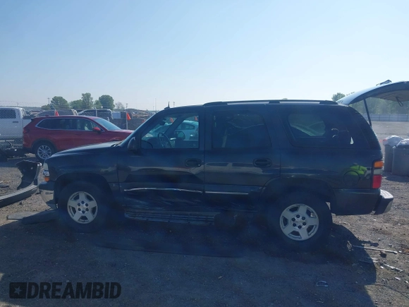 2004 Chevrolet Tahoe LS with VIN 1GNEC13V04R178784, listed as a IAAI auction lot 42013755 with 126,162 mi miles. Bid and sale history available at carsss.com. Image 14.
