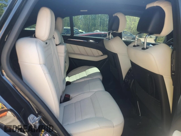 2018 Mercedes-Benz GLE 63 S AMG z VIN 4JGED7FB9JA108622, wystawiony jako Copart lot #57044435 z przebiegiem 138 830 mil mil oraz Czysty tytuł • Clean title. Historia ofert i sprzedaży dostępna na DreamBid. Obrazek 11.