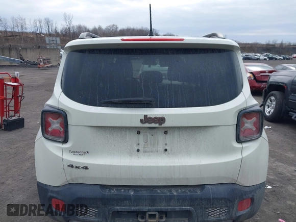 2016 Jeep Renegade Latitude with VIN ZACCJBBT7GPE10859, listed as a IAAI auction lot 41918438 with 117,036 mi miles. Bid and sale history available at carsss.com. Image 16.