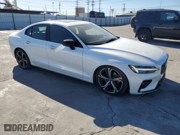 2021 Volvo S60 Momentum with VIN 7JR102FZ7MG123167, listed as a Copart auction lot 88547135 with 44,185 mi miles and Salvage Title. Bid and sale history available at carsss.com. Image 4.