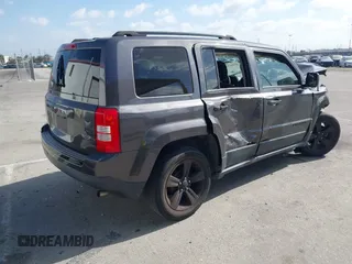 2015 Jeep Patriot Sport z VIN 1C4NJPBA5FD397708, wystawiony jako IAAI lot #42266719 z przebiegiem 98 342 mil mil oraz . Historia ofert i sprzedaży dostępna na DreamBid. Obrazek 4.