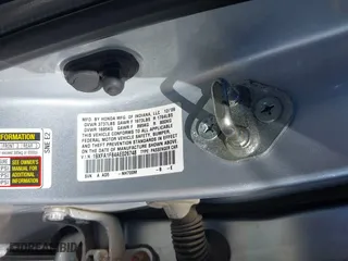 2010 Honda Civic Sdn EX with VIN 19XFA1F84AE026748, listed as a IAAI auction lot 41757095 with 189,325 mi miles. Bid and sale history available at carsss.com. Image 9.