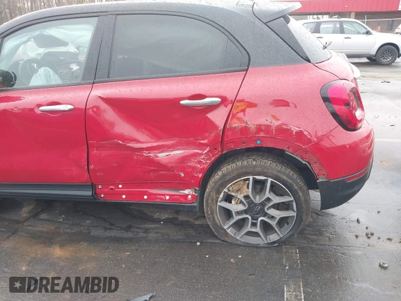 2021 FIAT 500X Trekking z VIN ZFBNF3B17MP944728, wystawiony jako IAAI lot #41460442 z przebiegiem 27 574 mil mil oraz . Historia ofert i sprzedaży dostępna na DreamBid. Obrazek 19.