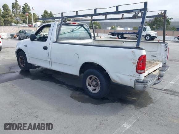 2000 Ford F-150 XL with VIN 1FTZF1724YNB21874, listed as a IAAI auction lot 42489948 with 117,906 mi miles and . Bid and sale history available at DreamBid. Image 3.