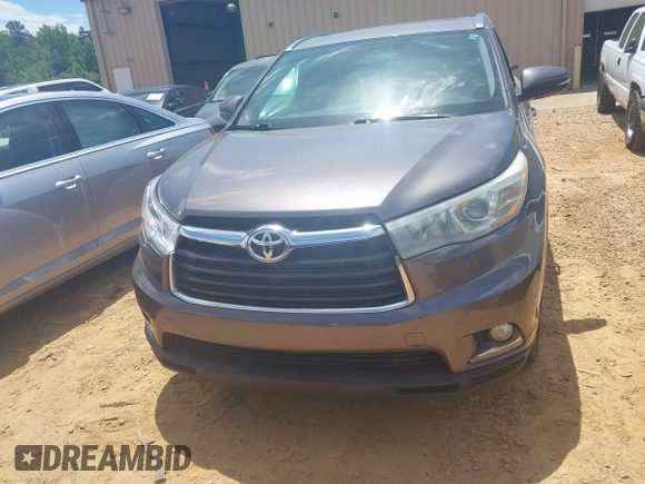 2015 Toyota Highlander Limited with VIN 5TDDKRFH0FS164173, listed as a IAAI auction lot 42323600 with 210,614 mi miles and . Bid and sale history available at DreamBid. Image 12.