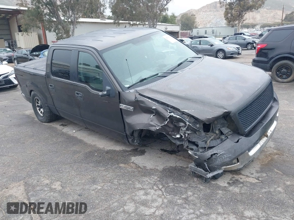2005 Ford F-150 XLT с VIN 1FTRW12WX5FA40877, выставлен на аукционе IAAI как лот 41760089 с пробегом 182 419 миль миль и . История ставок и продаж доступна на DreamBid. Изображение 1.