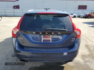 2015 Volvo V60 T5 Premier with VIN YV1612SK3F1219761, listed as a Copart auction lot 44059224 with 71,938 mi miles. Bid and sale history available at carsss.com. Image 6.