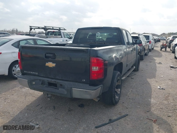 2007 Chevrolet Silverado 1500 LT w/1LT with VIN 1GCEC19J97Z514496, listed as a IAAI auction lot 41756114 with 201,886 mi miles. Bid and sale history available at carsss.com. Image 4.