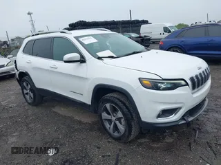 2019 Jeep Cherokee Limited z VIN 1C4PJMDN1KD180335, wystawiony jako IAAI lot #42333513 z przebiegiem 47 134 mil mil oraz . Historia ofert i sprzedaży dostępna na DreamBid. Obrazek 1.