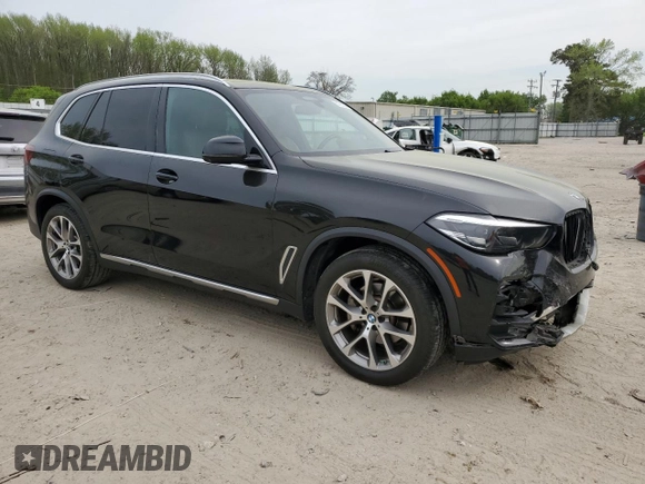 2021 BMW X5 xDrive40i with VIN 5UXCR6C08M9D83268, listed as a Copart auction lot 51781335 with 97,885 mi miles and Salvage title. Bid and sale history available at DreamBid. Image 4.