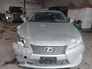 2013 Lexus ES 250 with VIN JTHBK1GG0D2012265, listed as a IAAI auction lot 41371575 with 137,880 mi miles and . Bid and sale history available at DreamBid. Image 12.