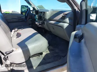 2004 Ford F-250 XL with VIN 1FTNX21L14EB12448, listed as a IAAI auction lot 42280654 with 231,008 mi miles and . Bid and sale history available at DreamBid. Image 5.