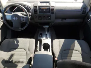 2010 Nissan Frontier XE с VIN 1N6BD0CT5AC430719, выставлен на аукционе Copart как лот 46937415 с пробегом 130 695 миль миль и Списание • Salvage title. История ставок и продаж доступна на DreamBid. Изображение 8.