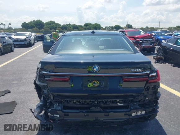 2022 BMW 7 Series 740i with VIN WBA7T2C02NCH73426, listed as a IAAI auction lot 42641007 with 49,300 mi miles and . Bid and sale history available at DreamBid. Image 17.