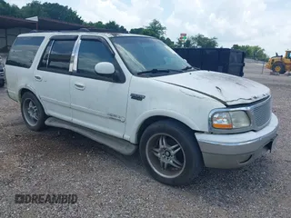 2000 Ford Expedition Eddie Bauer с VIN 1FMEU17L3YLB95565, выставлен на аукционе IAAI как лот 42517370 с пробегом Не указан миль и . История ставок и продаж доступна на DreamBid. Изображение 1.