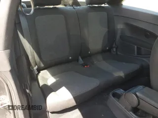 2014 Volkswagen Beetle Entry с VIN 3VWF17AT0EM641935, выставлен на аукционе Copart как лот 59895045 с пробегом 174 416 миль миль и Чистый • Clean title. История ставок и продаж доступна на DreamBid. Изображение 10.