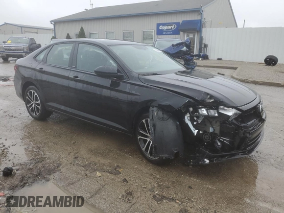 2023 Volkswagen Jetta Sport z VIN 3VWBM7BU7PM029182, wystawiony jako Copart lot #52084405 z przebiegiem 3 007 mil mil oraz Szkoda całkowita • Salvage title. Historia ofert i sprzedaży dostępna na DreamBid. Obrazek 4.