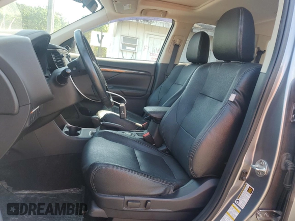 2016 Mitsubishi Outlander SE with VIN JA4AZ3A30GZ000679, listed as a Copart auction lot 61817885 with 81,316 mi miles and Salvage title. Bid and sale history available at DreamBid. Image 7.