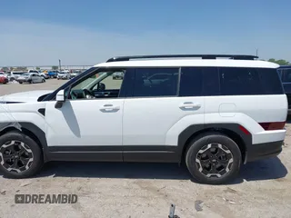 2025 Hyundai Santa Fe SEL z VIN 5NMP24GL5SH076185, wystawiony jako IAAI lot #42255534 z przebiegiem 5 521 mil mil oraz . Historia ofert i sprzedaży dostępna na DreamBid. Obrazek 14.