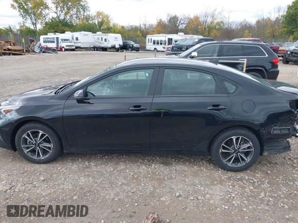 2023 Kia Forte LXS with VIN 3KPF24AD3PE549805, listed as a IAAI auction lot 40584731 with 15,379 mi miles. Bid and sale history available at carsss.com. Image 15.