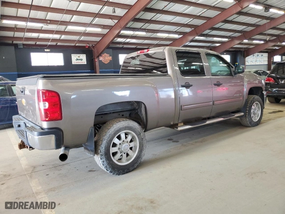 2014 Chevrolet Silverado 2500HD LT with VIN 1GC1KXC86EF103405, listed as a Copart auction lot 48683555 with 386,520 mi miles and Clean Title. Bid and sale history available at carsss.com. Image 3.