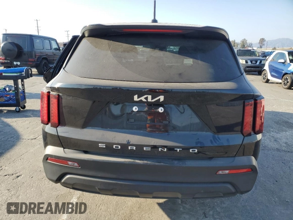2022 Kia Sorento LX with VIN 5XYRG4LC7NG138989, listed as a Copart auction lot 86433634 with 36,268 mi miles and Salvage Title. Bid and sale history available at carsss.com. Image 6.