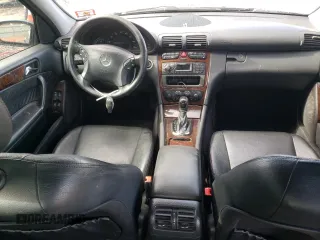 2002 Mercedes-Benz C 230/260/280/320 with VIN WDBRF61J12F138872, listed as a Copart auction lot 47005815 with 232,352 mi miles and Salvage Title. Bid and sale history available at DreamBid. Image 8.