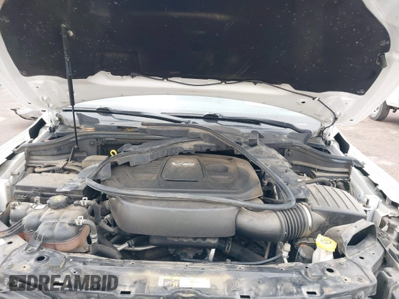 2016 Jeep Grand Cherokee Limited 75th Anniversary with VIN 1C4RJFBGXGC337785, listed as a IAAI auction lot 40782688 with 174,909 mi miles and . Bid and sale history available at DreamBid. Image 10.