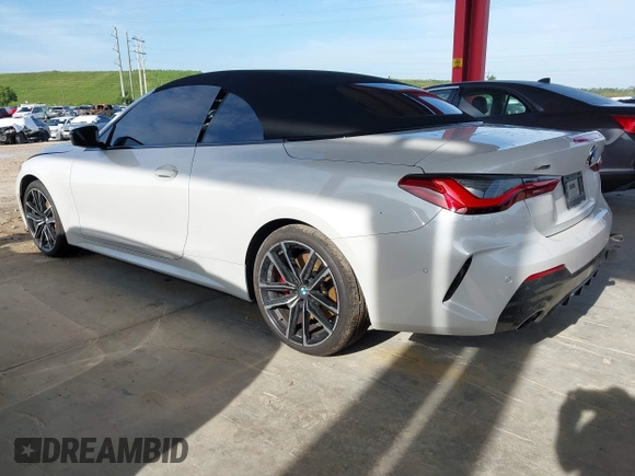 2024 BMW 4 Series 430i xDrive z VIN WBA43AT07RCR07959, wystawiony jako IAAI lot #42778206 z przebiegiem Nie podano mil oraz . Historia ofert i sprzedaży dostępna na DreamBid. Obrazek 3.
