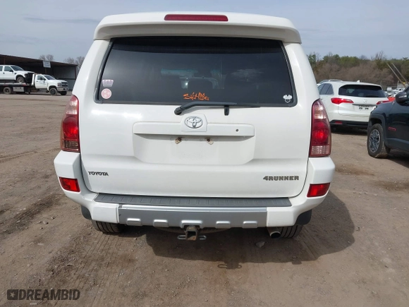 2005 Toyota 4Runner SR5 with VIN JTEBU14R850061191, listed as a IAAI auction lot 41740477 with 317,448 mi miles. Bid and sale history available at carsss.com. Image 16.
