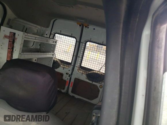 2011 Ford Transit Connect XLT с VIN NM0LS7DNXBT044785, выставлен на аукционе Copart как лот 50403305 с пробегом 264 278 миль миль и Списание • Salvage title. История ставок и продаж доступна на DreamBid. Изображение 10.