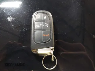 2020 Jeep Cherokee Limited z VIN 1C4PJMDN8LD534207, wystawiony jako IAAI lot #42457820 z przebiegiem 57 215 mil mil oraz . Historia ofert i sprzedaży dostępna na DreamBid. Obrazek 11.