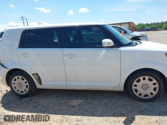 2014 Scion xB z VIN JTLZE4FE3EJ062310, wystawiony jako IAAI lot #42161012 z przebiegiem 144 877 mil mil oraz . Historia ofert i sprzedaży dostępna na DreamBid. Obrazek 14.