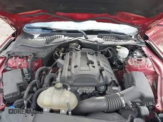 2020 Ford Mustang EcoBoost z VIN 1FA6P8TH6L5149788, wystawiony jako IAAI lot #42179624 z przebiegiem 107 520 mil mil oraz . Historia ofert i sprzedaży dostępna na DreamBid. Obrazek 10.