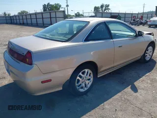 2001 Honda Accord EX with VIN 1HGCG22541A033075, listed as a IAAI auction lot 40200453 with 121,275 mi miles and . Bid and sale history available at DreamBid. Image 4.