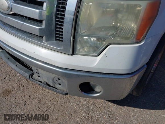 2009 Ford F-150 XL with VIN 1FTPW12V39KA70475, listed as a IAAI auction lot 41695200 with 249,666 mi miles. Bid and sale history available at carsss.com. Image 6.