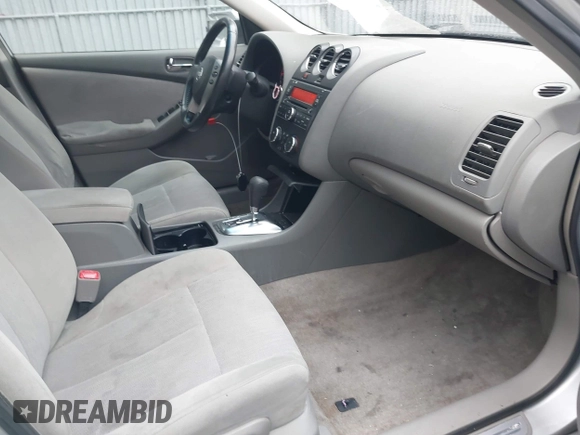 2011 Nissan Altima 2.5 S with VIN 1N4AL2AP7BN432146, listed as a IAAI auction lot 41569591 with 107,643 mi miles. Bid and sale history available at carsss.com. Image 5.