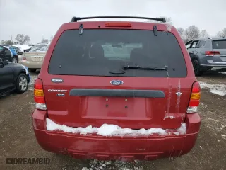 2007 Ford Escape XLT with VIN 1FMCU03167KB95618, listed as a Copart auction lot 45316575 with 173,038 mi miles and Salvage Title. Bid and sale history available at carsss.com. Image 6.
