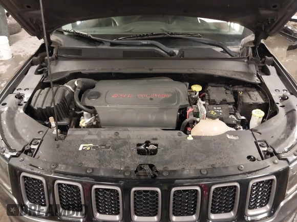 2018 Jeep Compass Trailhawk with VIN 3C4NJDDB4JT210451, listed as a IAAI auction lot 41239258 with 90,552 mi miles and . Bid and sale history available at carsss.com. Image 10.