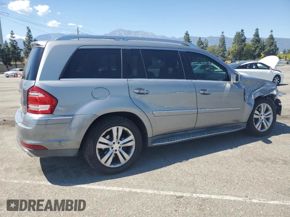 2012 Mercedes-Benz GL 450 z VIN 4JGBF7BE2CA766315, wystawiony jako Copart lot #56687985 z przebiegiem 180 016 mil mil oraz Szkoda całkowita • Salvage title. Historia ofert i sprzedaży dostępna na DreamBid. Obrazek 3.