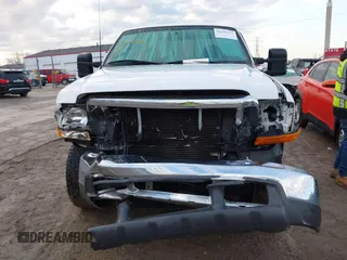 1999 Ford F-250 XL with VIN 1FTNX21F7XEB78484, listed as a IAAI auction lot 41641232 with 176,395 mi miles and . Bid and sale history available at DreamBid. Image 12.