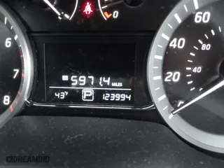 2015 Nissan Sentra SV with VIN 3N1AB7AP0FL657737, listed as a IAAI auction lot 41886658 with 123,994 mi miles. Bid and sale history available at carsss.com. Image 16.