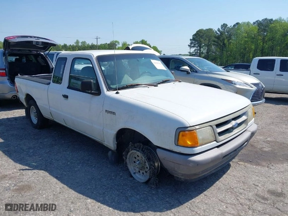 1997 Ford Ranger Splash with VIN 1FTCR14U1VPA69767, listed as a IAAI auction lot 42016142 with 261,438 mi miles. Bid and sale history available at carsss.com. Image 1.