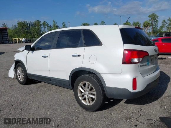 2015 Kia Sorento LX with VIN 5XYKT3A61FG561833, listed as a IAAI auction lot 42016426 with 130,907 mi miles and . Bid and sale history available at carsss.com. Image 3.