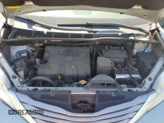 2016 Toyota Sienna XLE with VIN 5TDYK3DC0GS752355, listed as a Copart auction lot 61857925 with 146,949 mi miles and Salvage title. Bid and sale history available at DreamBid. Image 12.